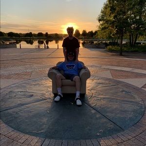 Meet your Posher, Brady